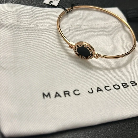 Marc by Marc Jacobs Skinny Logo Name Plate Bangle Rose Gold Bracelet - Picture 2 of 2